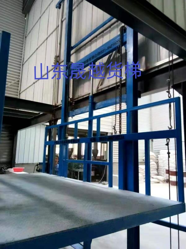 浙江導(dǎo)軌式升降貨梯安裝調(diào)試完畢