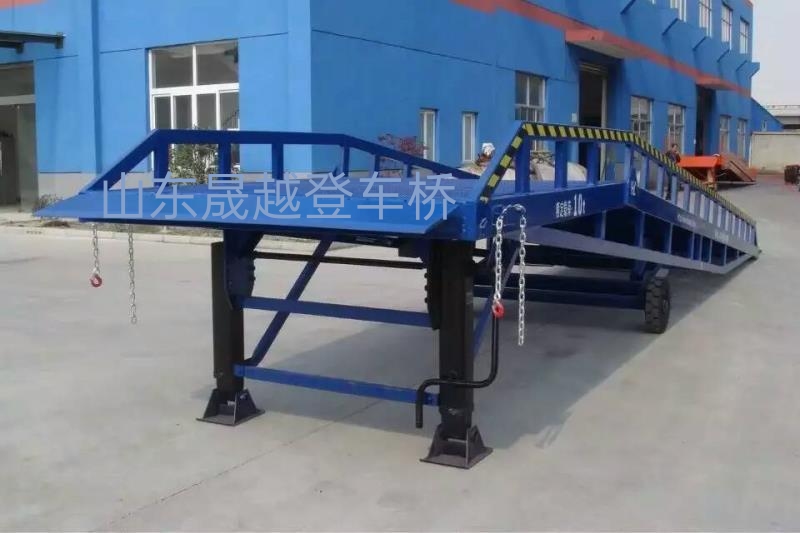 煙臺登車橋到貨圖片